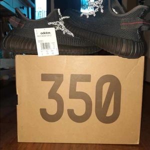 Yeezy boost 350 V2